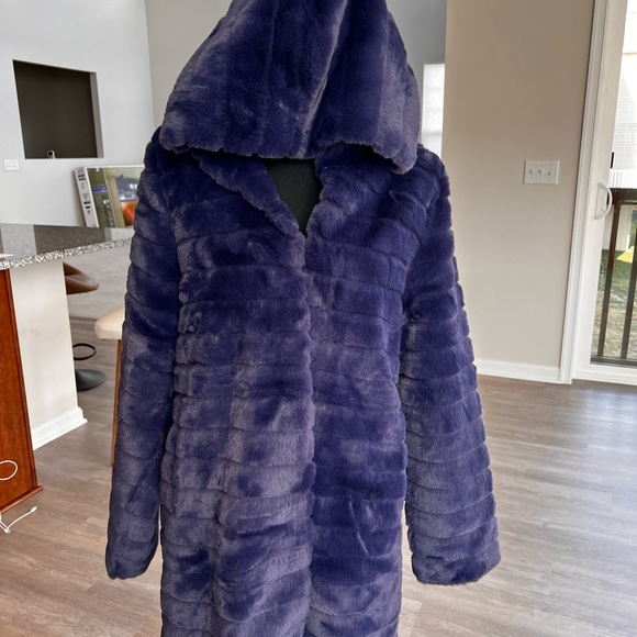 NWT Rachel Zoe Blue faux fur - Picture 6 of 14
